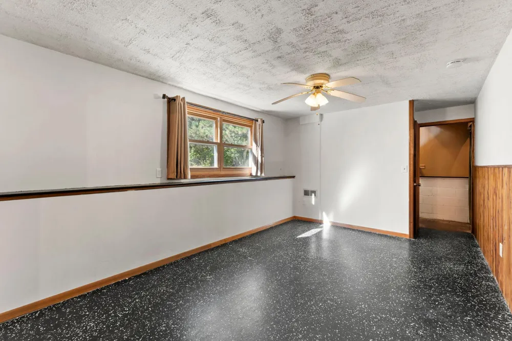 33165 Heather Street NW Cambridge, MN 55008