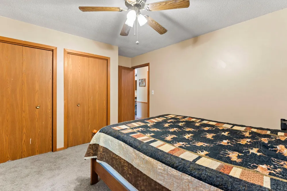 33165 Heather Street NW Cambridge, MN 55008