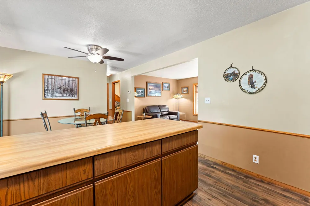 33165 Heather Street NW Cambridge, MN 55008