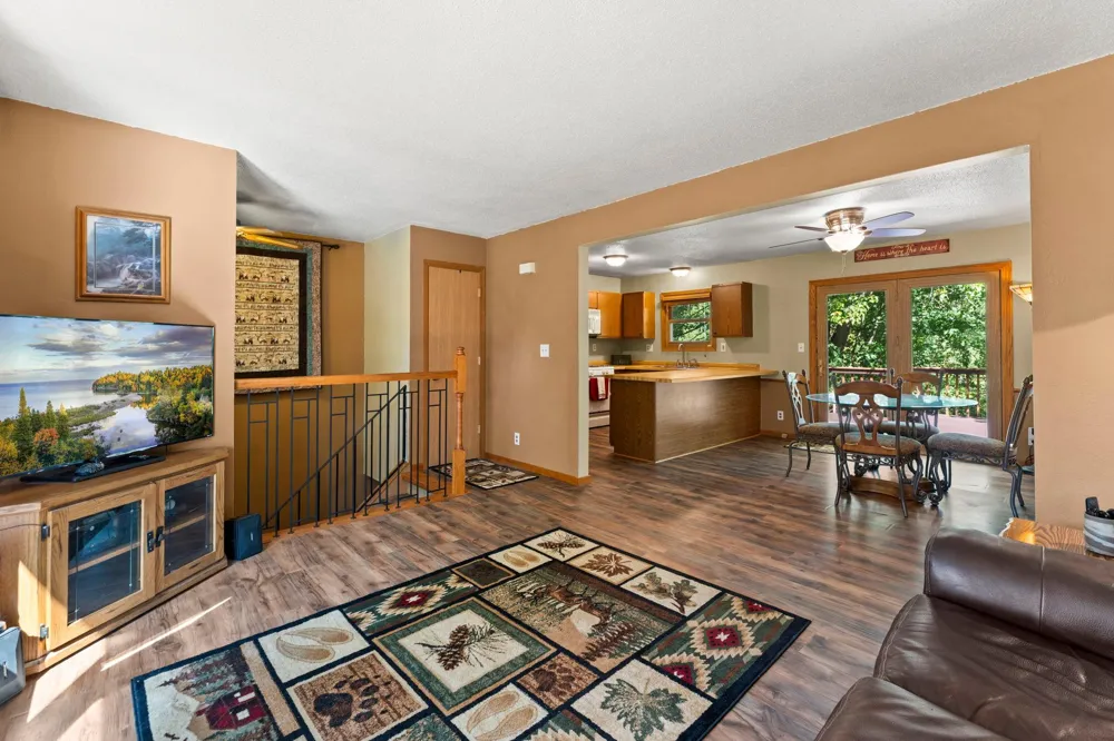 33165 Heather Street NW Cambridge, MN 55008