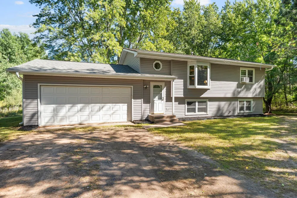 33165 Heather Street NW Cambridge, MN 55008