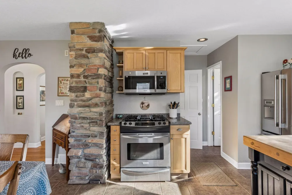 742 Idaho Avenue W Saint Paul, MN 55117