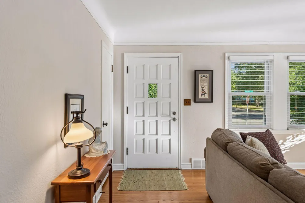 742 Idaho Avenue W Saint Paul, MN 55117