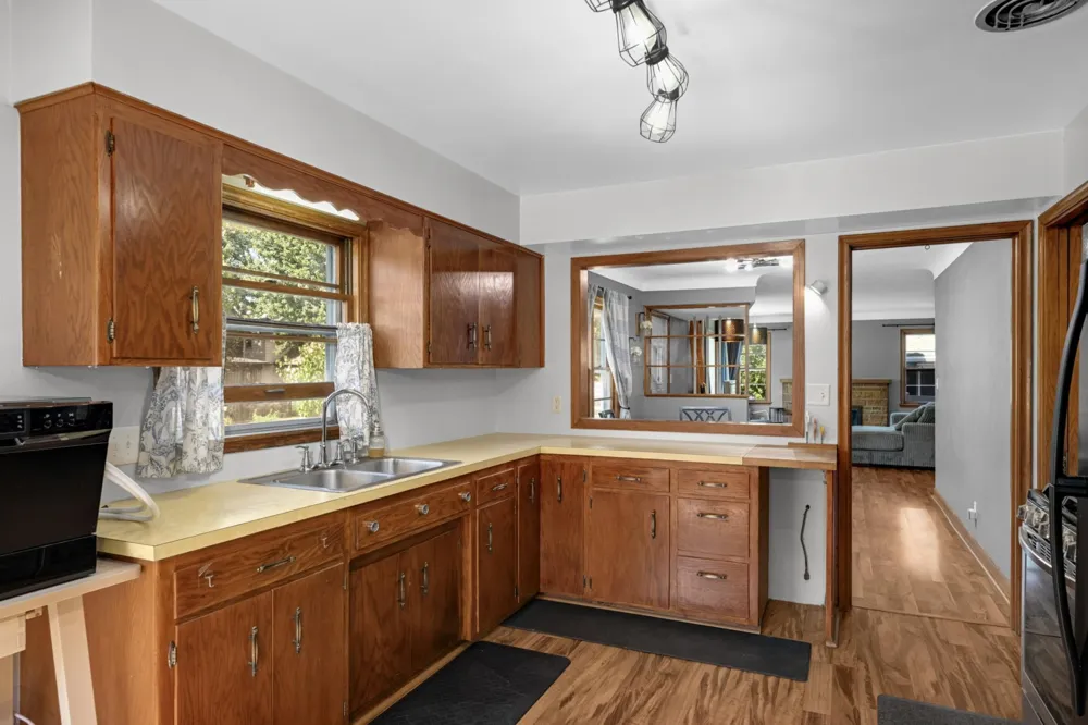 684 Bidwell Street Saint Paul, MN 55107