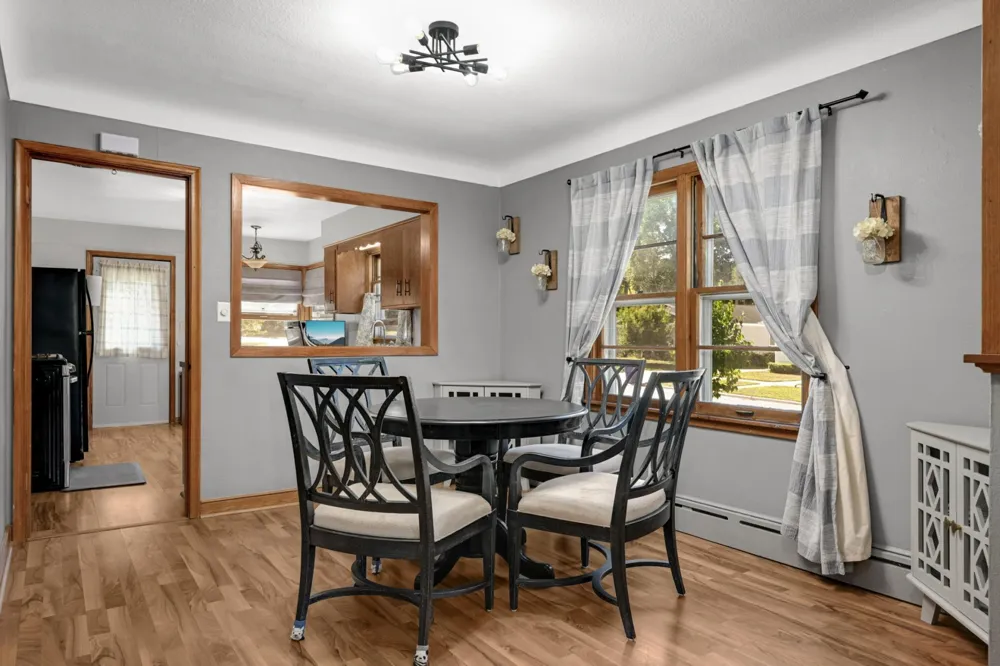 684 Bidwell Street Saint Paul, MN 55107