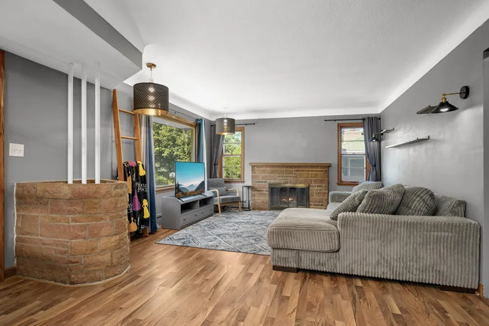 684 Bidwell Street Saint Paul, MN 55107