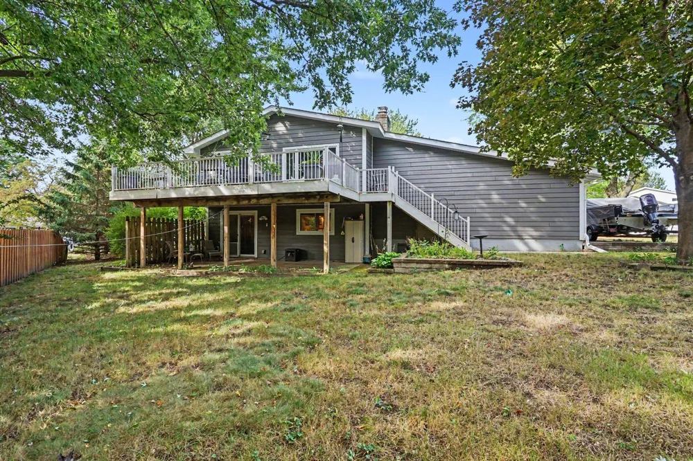 12405 Villaburne Drive Burnsville, MN 55337