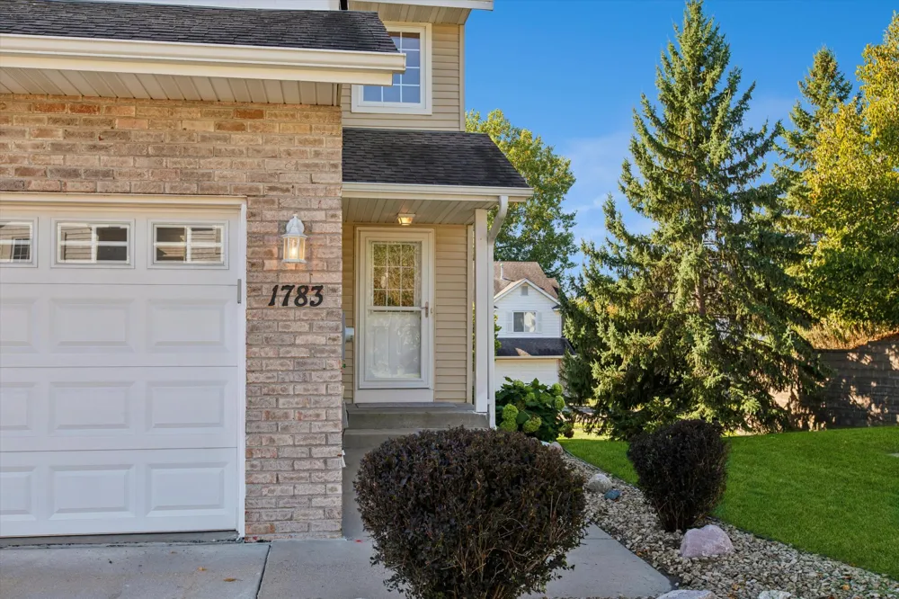 1783 Talon Trail Eagan, MN 55122