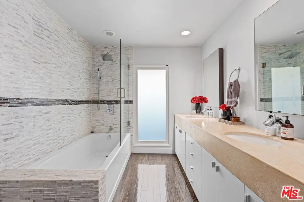 7561 Devista Drive Los Angeles, CA 90046