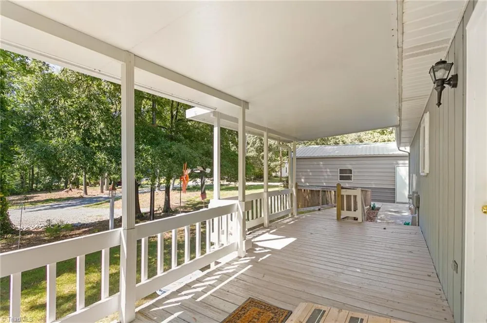 914 Ferndale Drive Thomasville, NC 27360