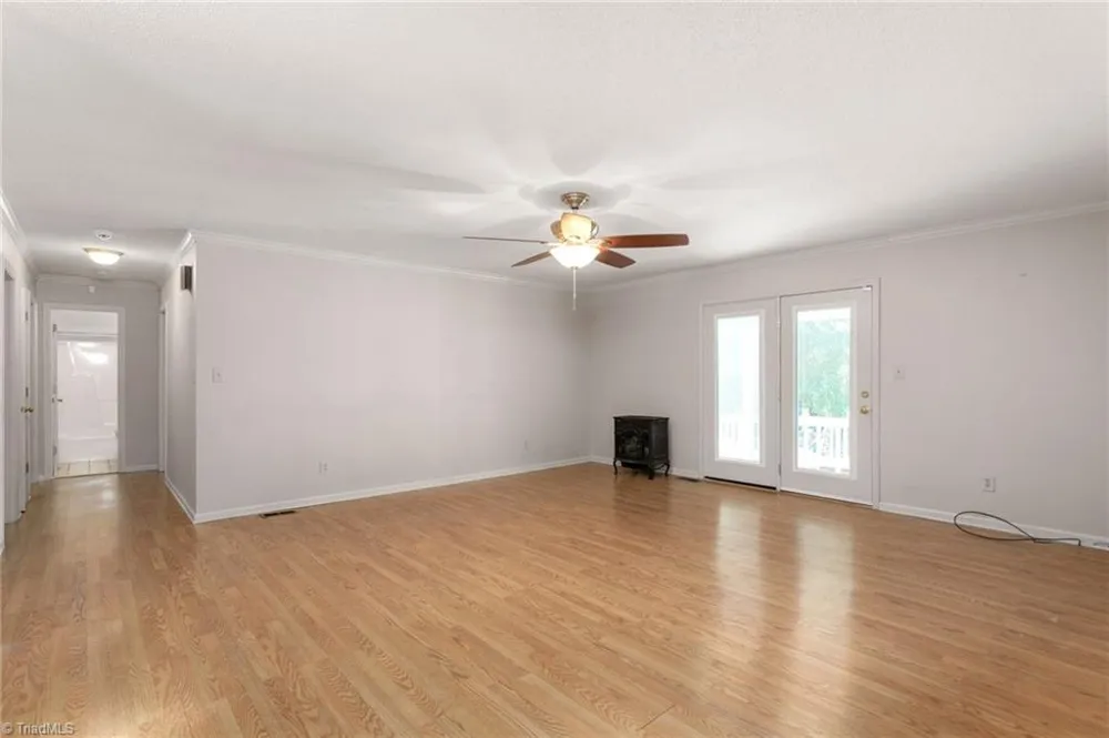 914 Ferndale Drive Thomasville, NC 27360