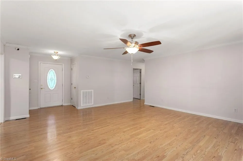 914 Ferndale Drive Thomasville, NC 27360