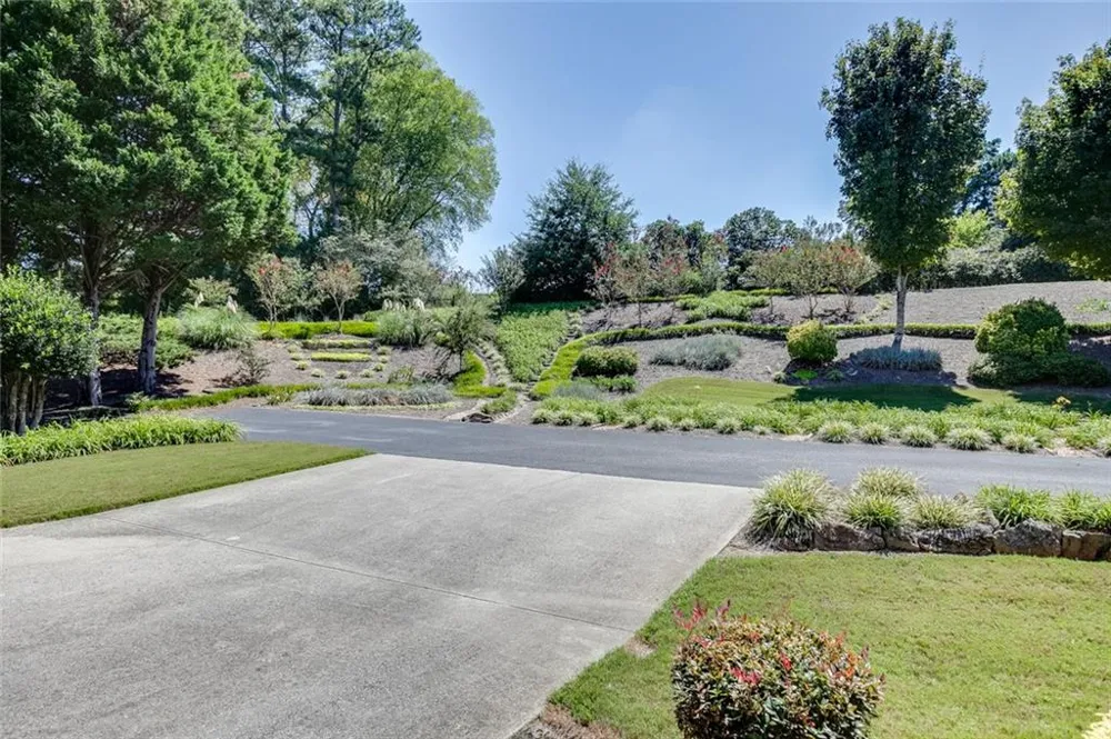 2727 Bearcreek Place Buford, GA 30519