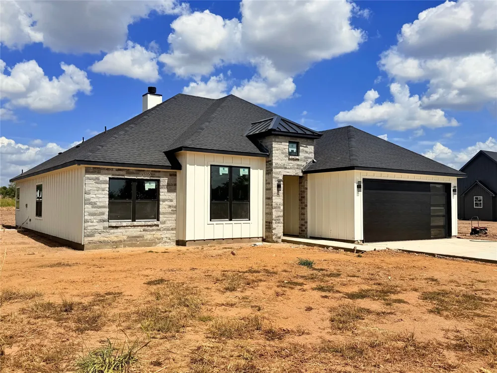 119 Skrivanek Road Ennis, TX 75119