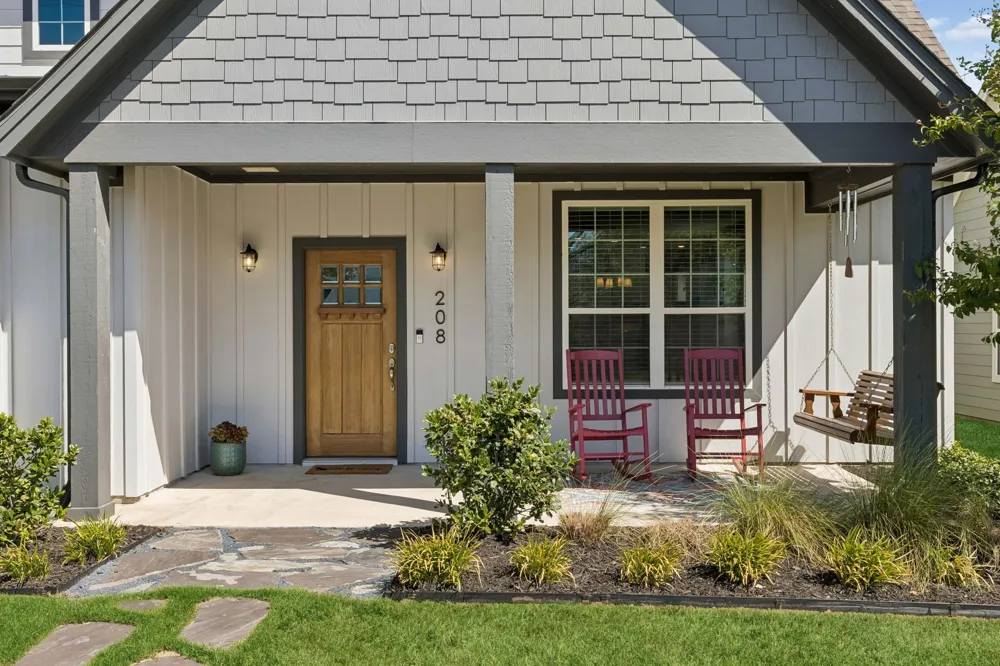 208 W 6th Street Justin, TX 76247