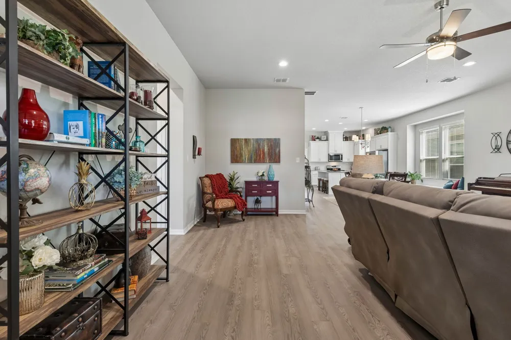 208 W 6th Street Justin, TX 76247