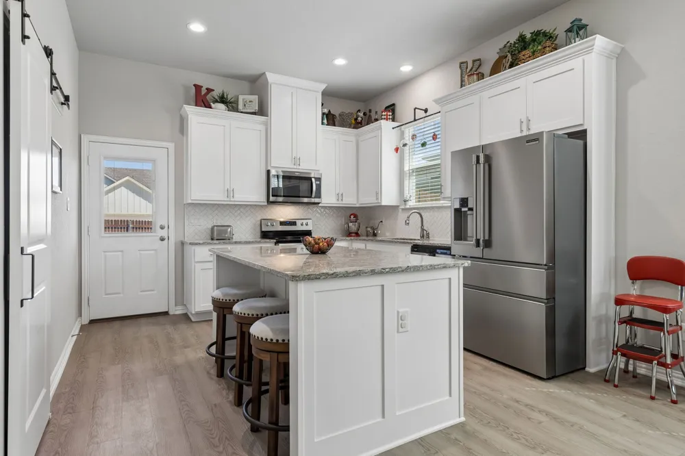 208 W 6th Street Justin, TX 76247