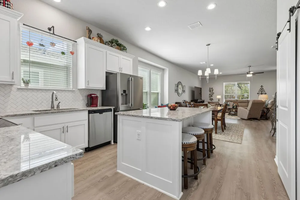 208 W 6th Street Justin, TX 76247