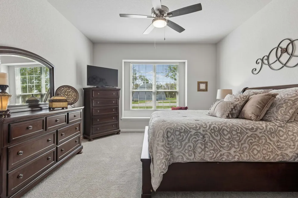 208 W 6th Street Justin, TX 76247