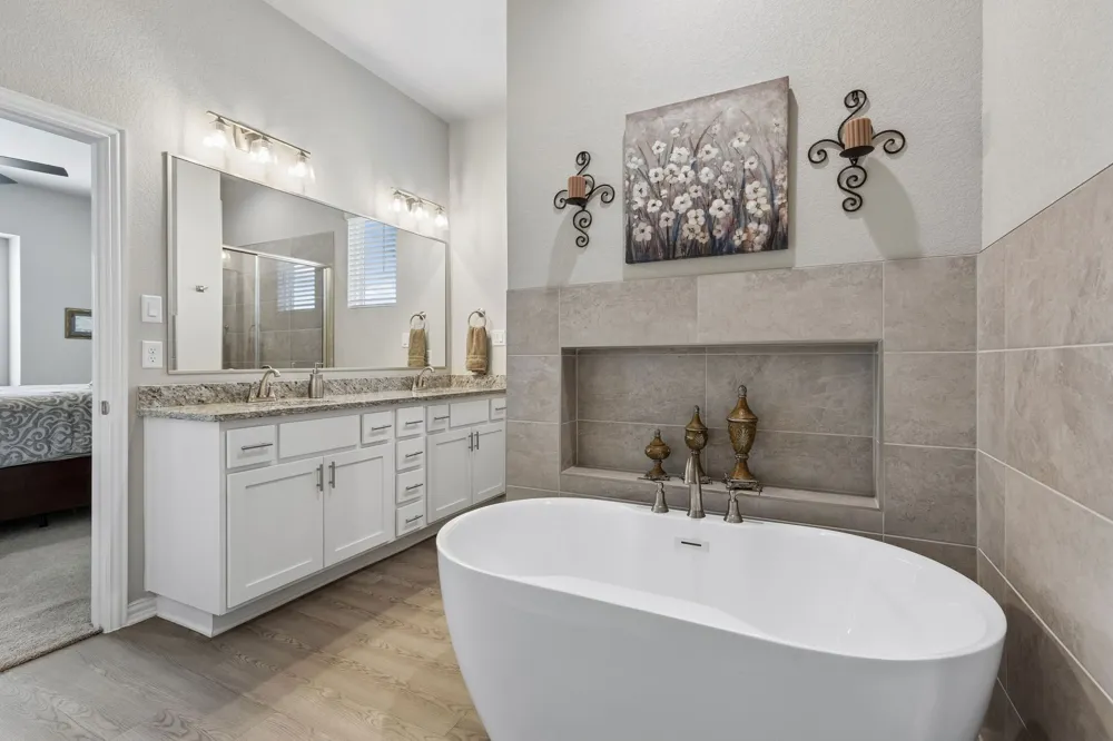 208 W 6th Street Justin, TX 76247