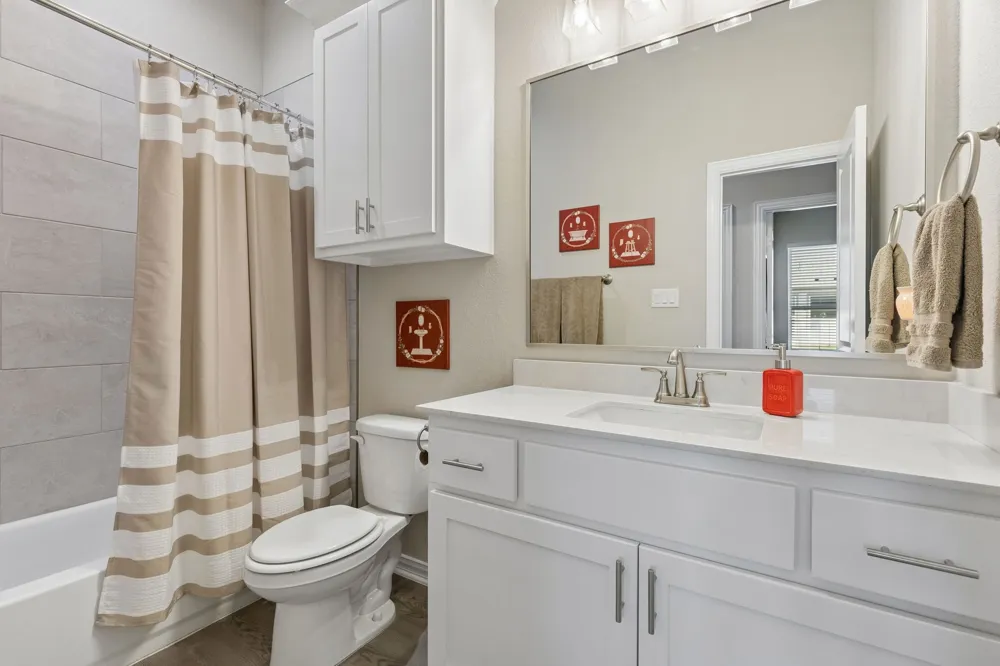 208 W 6th Street Justin, TX 76247