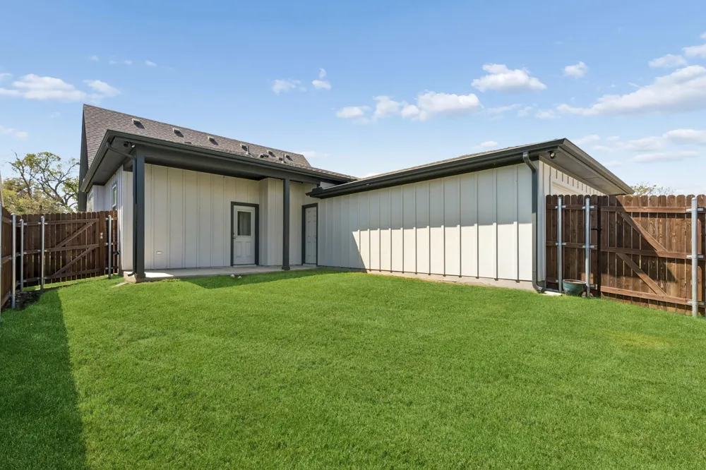 208 W 6th Street Justin, TX 76247