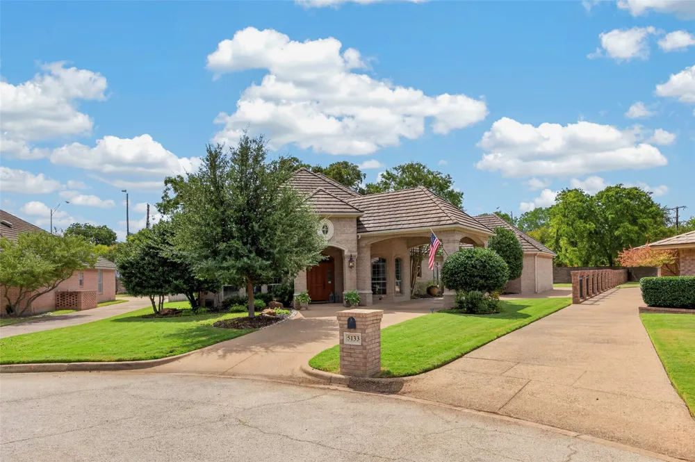5133 Sealands Lane Fort Worth, TX 76116