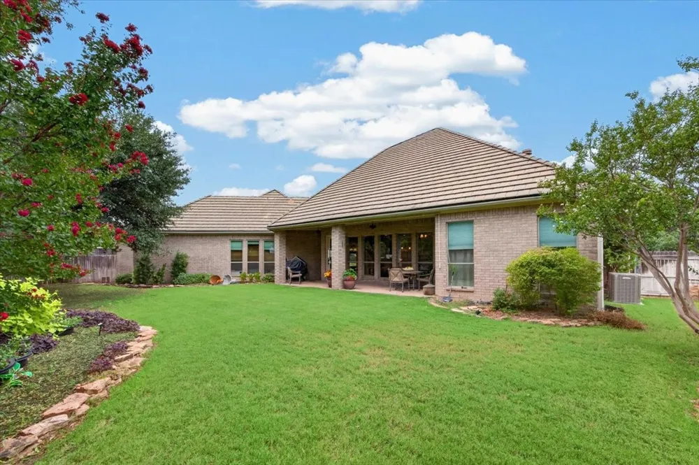 5133 Sealands Lane Fort Worth, TX 76116