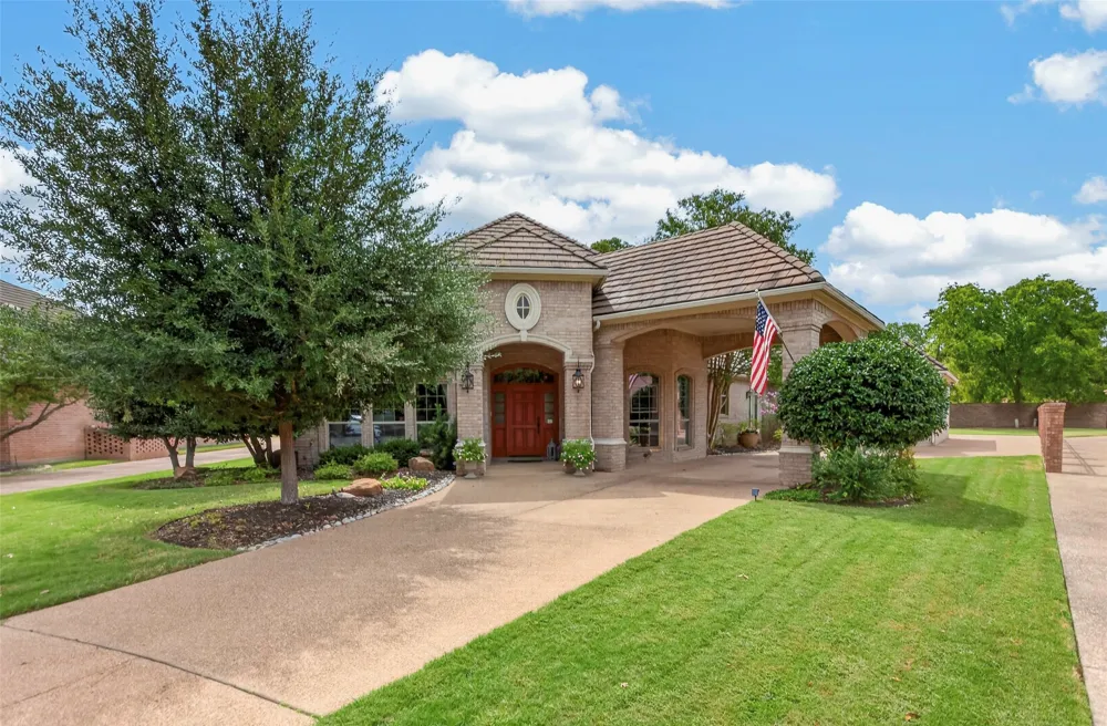 5133 Sealands Lane Fort Worth, TX 76116