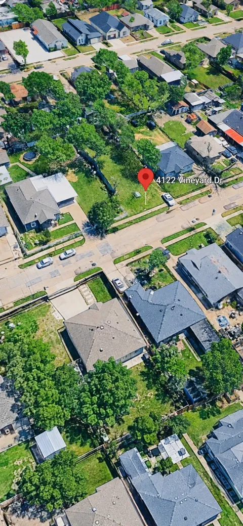 4122 Vineyard Drive