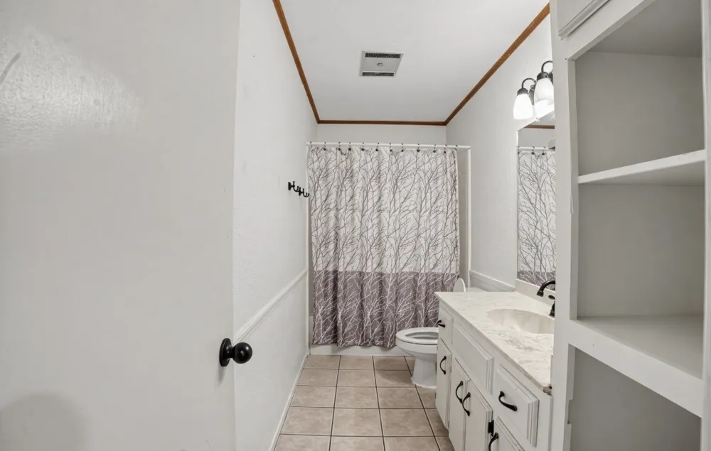 110 Kingsbury Way Hewitt, TX 76643
