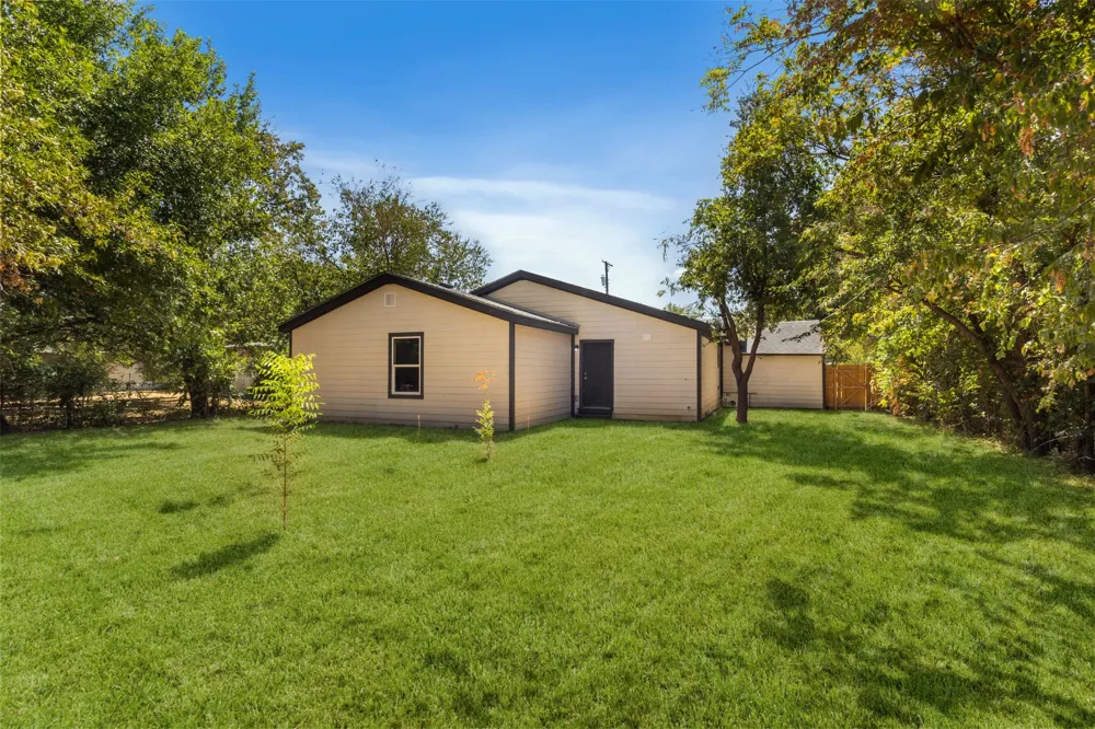 513 E Union Bower Road Irving, TX 75061