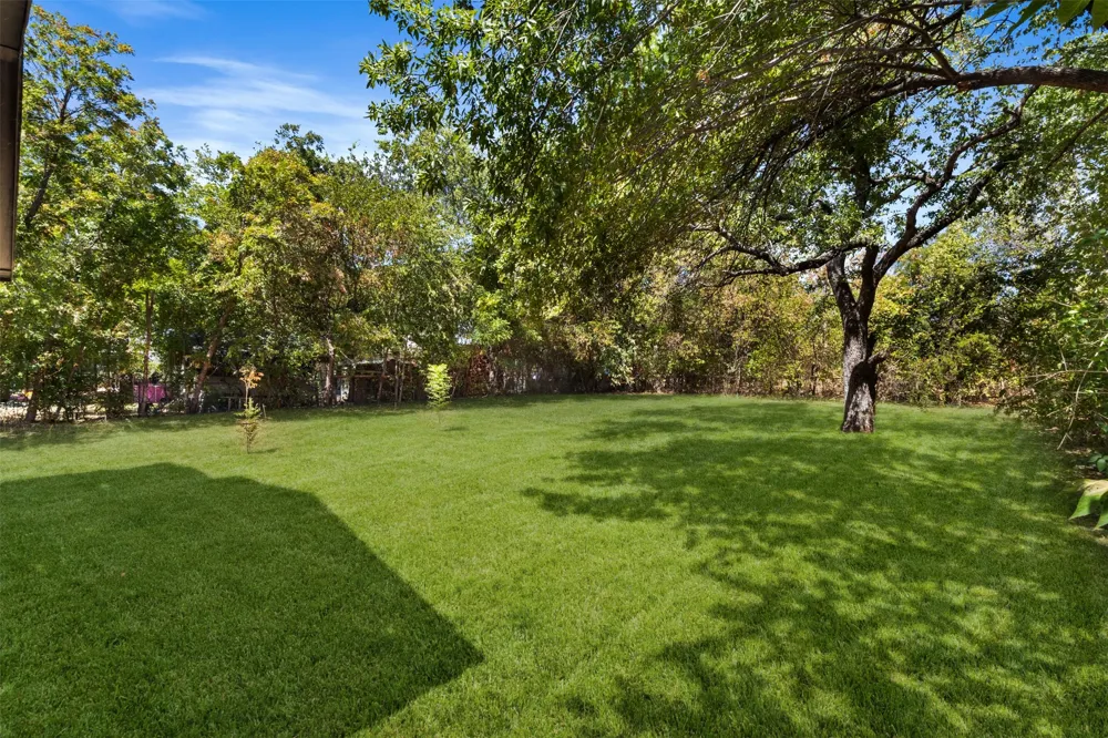 513 E Union Bower Road Irving, TX 75061