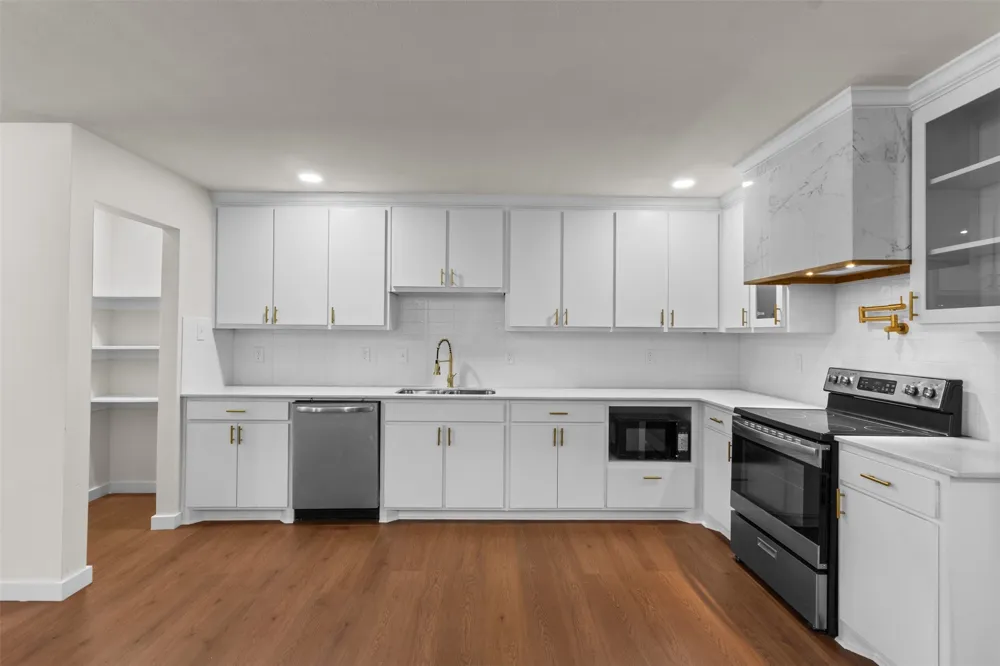 513 E Union Bower Road Irving, TX 75061
