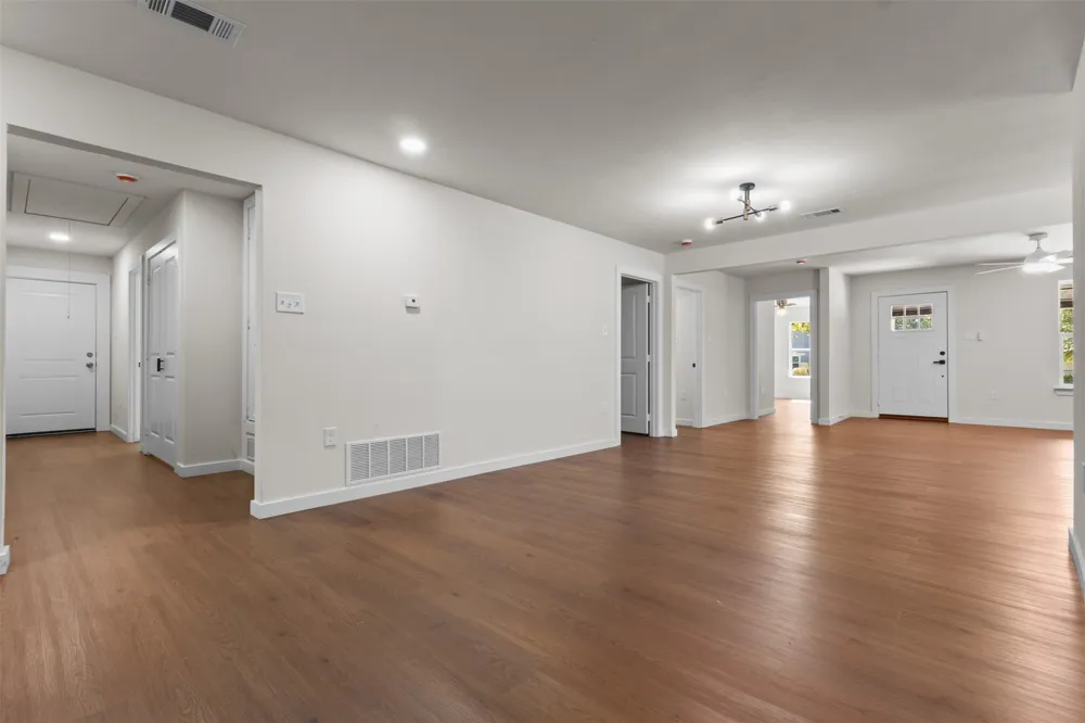 513 E Union Bower Road Irving, TX 75061