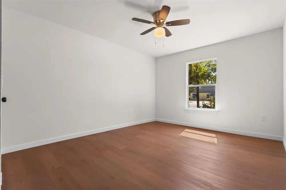 513 E Union Bower Road Irving, TX 75061