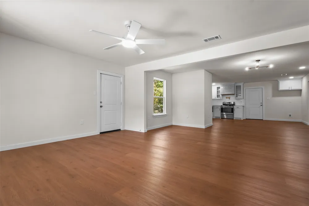 513 E Union Bower Road Irving, TX 75061