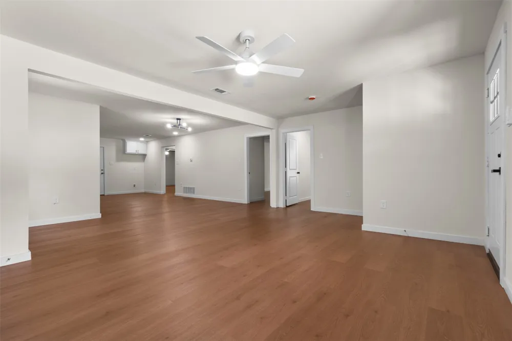 513 E Union Bower Road Irving, TX 75061