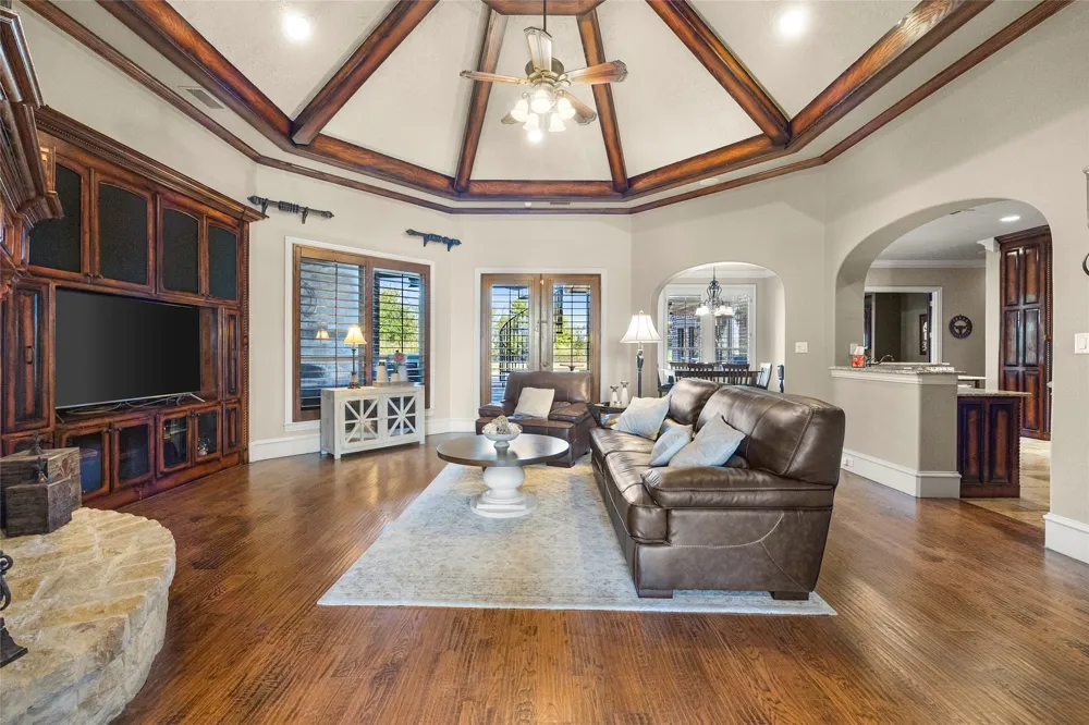 1057 Kingsbridge Lane McLendon Chisholm, TX 75032