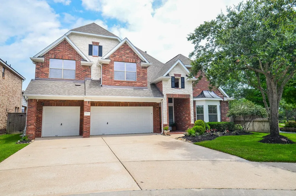 2735 Driftwood Drive Manvel, TX 77578