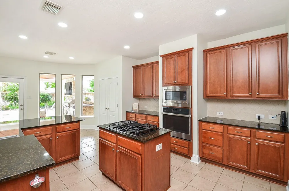 2735 Driftwood Drive Manvel, TX 77578