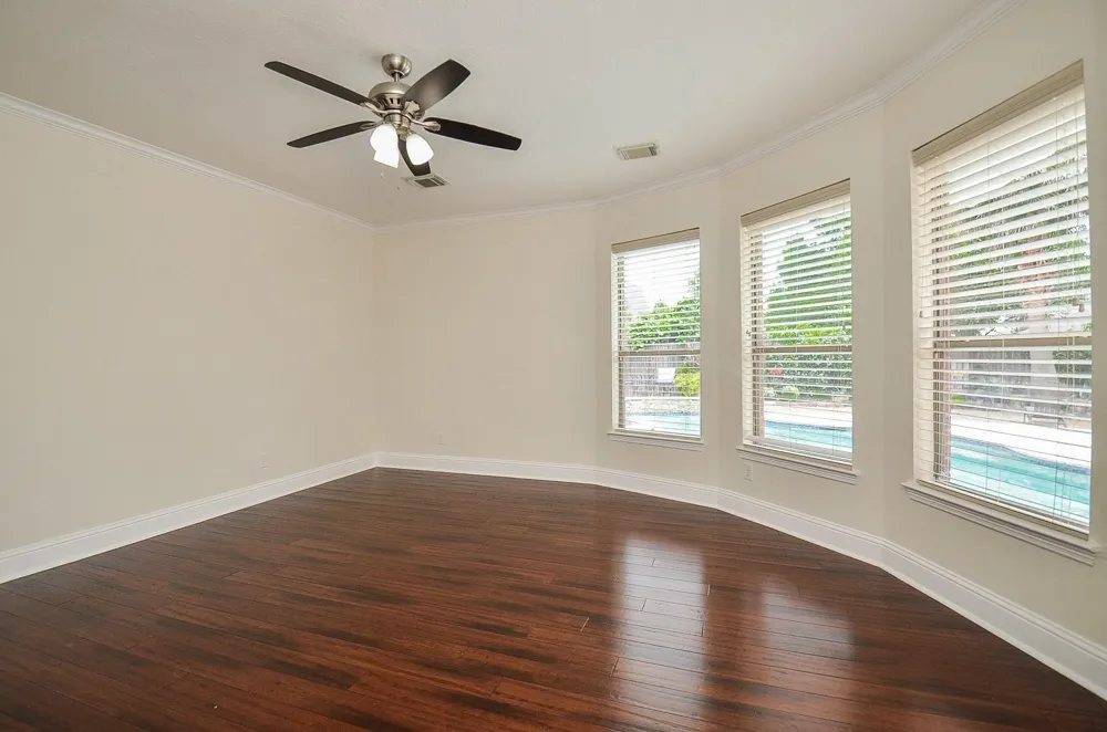 2735 Driftwood Drive Manvel, TX 77578