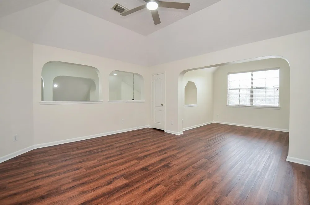 2735 Driftwood Drive Manvel, TX 77578