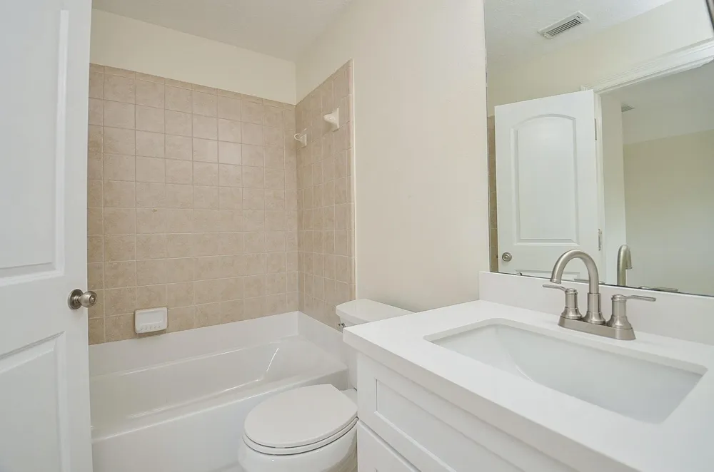 2735 Driftwood Drive Manvel, TX 77578