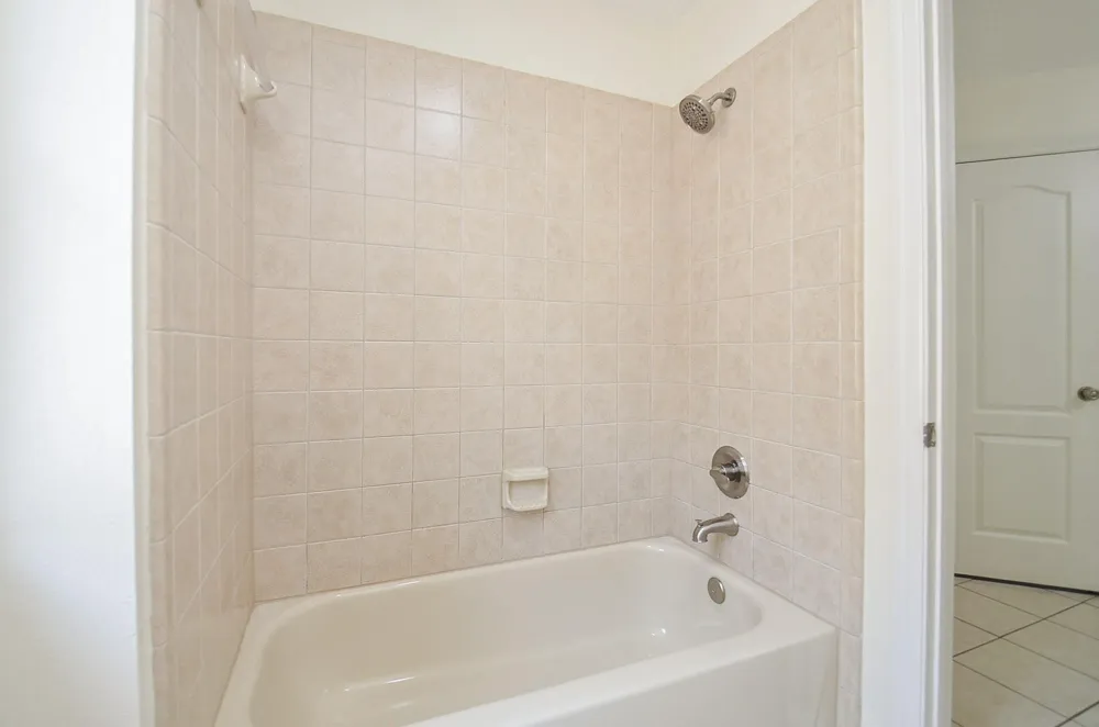 2735 Driftwood Drive Manvel, TX 77578