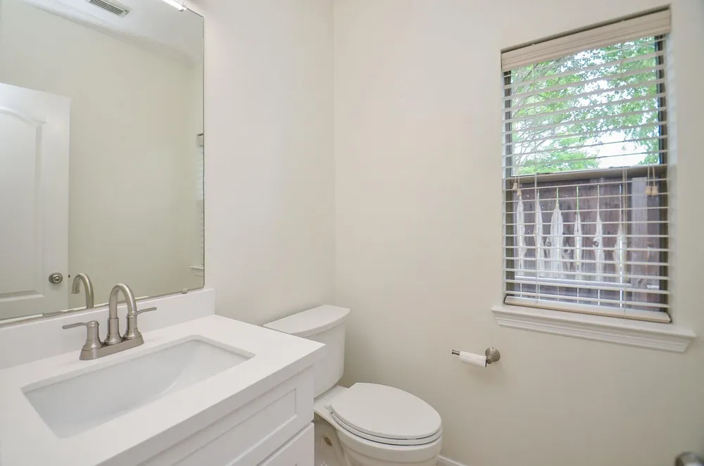 2735 Driftwood Drive Manvel, TX 77578