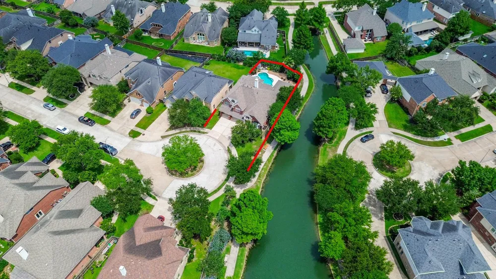 2735 Driftwood Drive Manvel, TX 77578