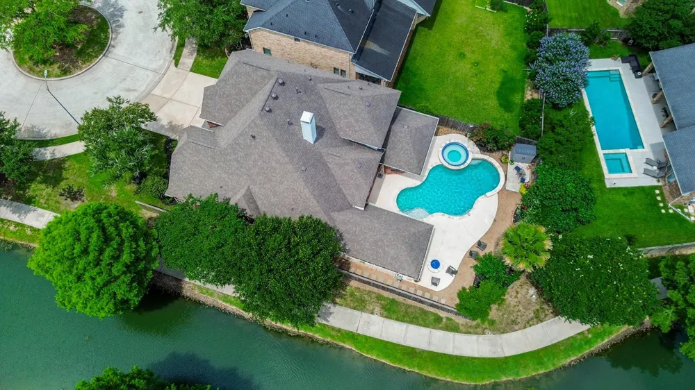 2735 Driftwood Drive Manvel, TX 77578