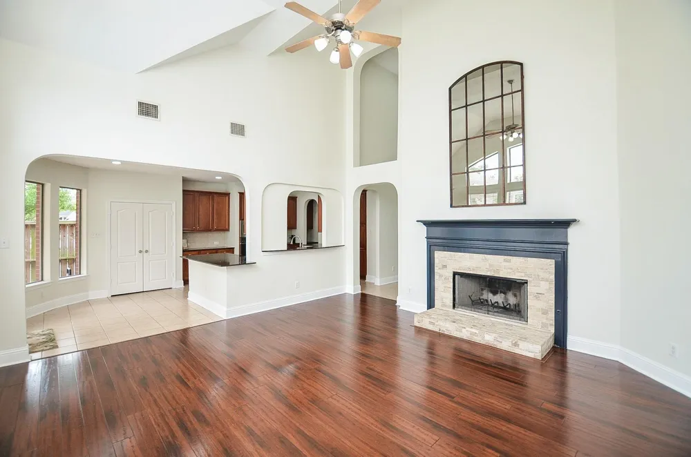 2735 Driftwood Drive Manvel, TX 77578