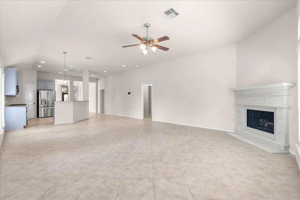 2805 Enchanted Lake Drive Pearland, TX 77584
